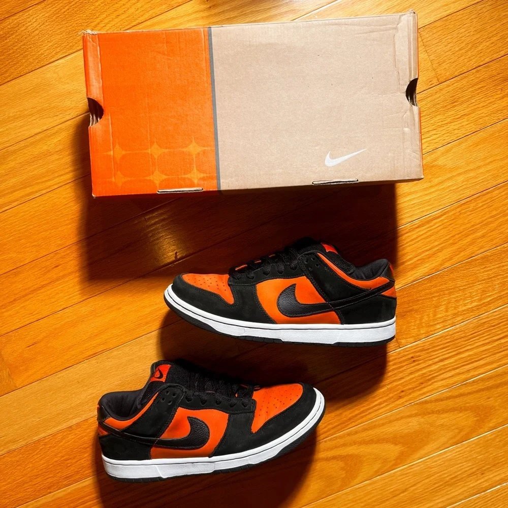 SOLD on the gram (@chillwillscloset) -Nike Pro B Dunk Low ”Flash” 2002 304292801 - Picture 2 of 11